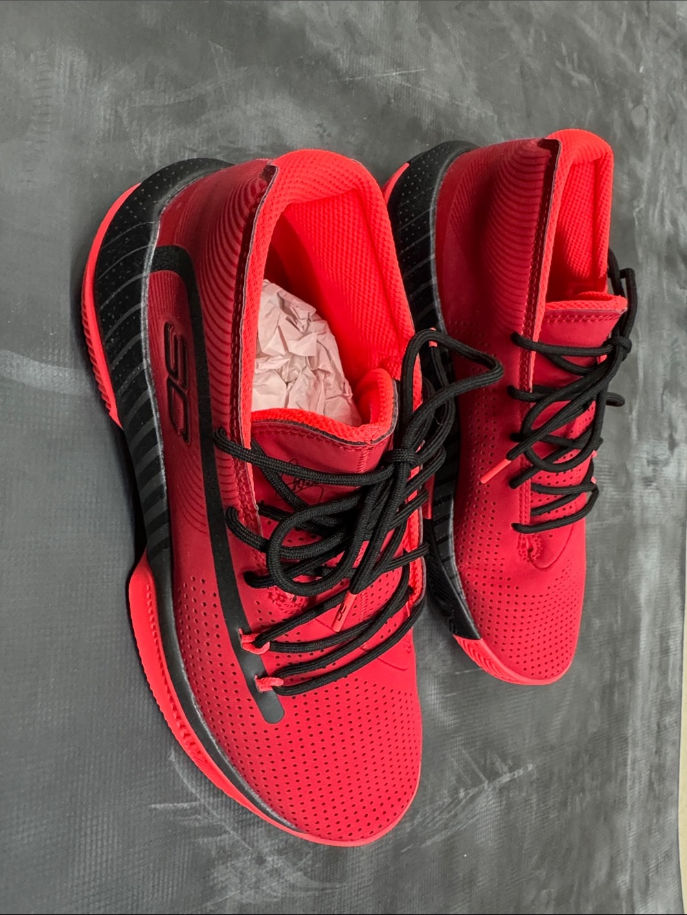 Under Armour SC 30 3Zero III Mens Basketball Trainers
